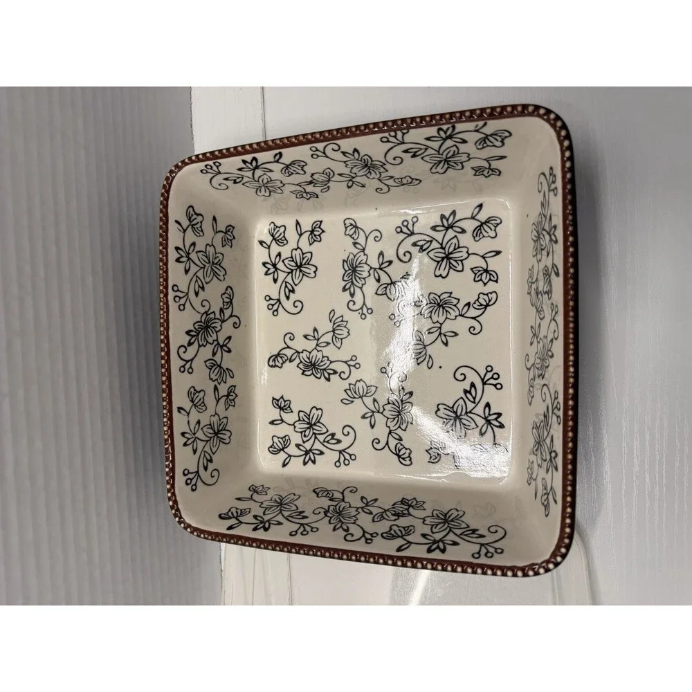 3 Pc Temp-Tations Bakeware Floral Lace 1.5 QT Square w/Lid & Hot Plate
